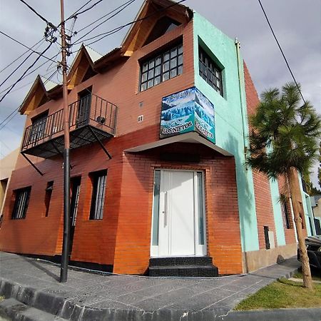 A Pousada Hospedaje Los Nietos El Calafate Exterior foto